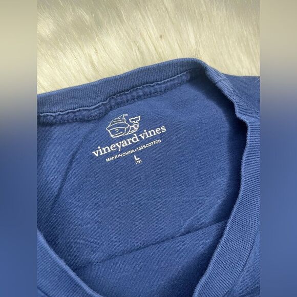 Vineyard Vines Elf Santa Whale Long-Sleeve Pocket Tee Merry Christmas 2017 sz LG - Picture 3 of 3